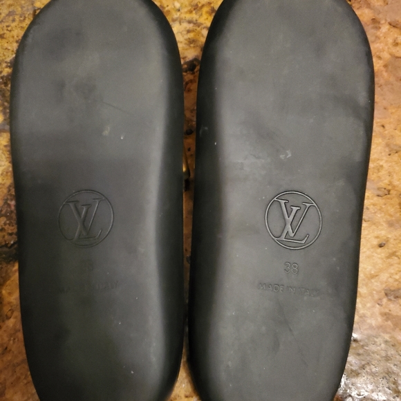 Louis Vuitton Sunbath Mule Slides - Picture 3 of 3